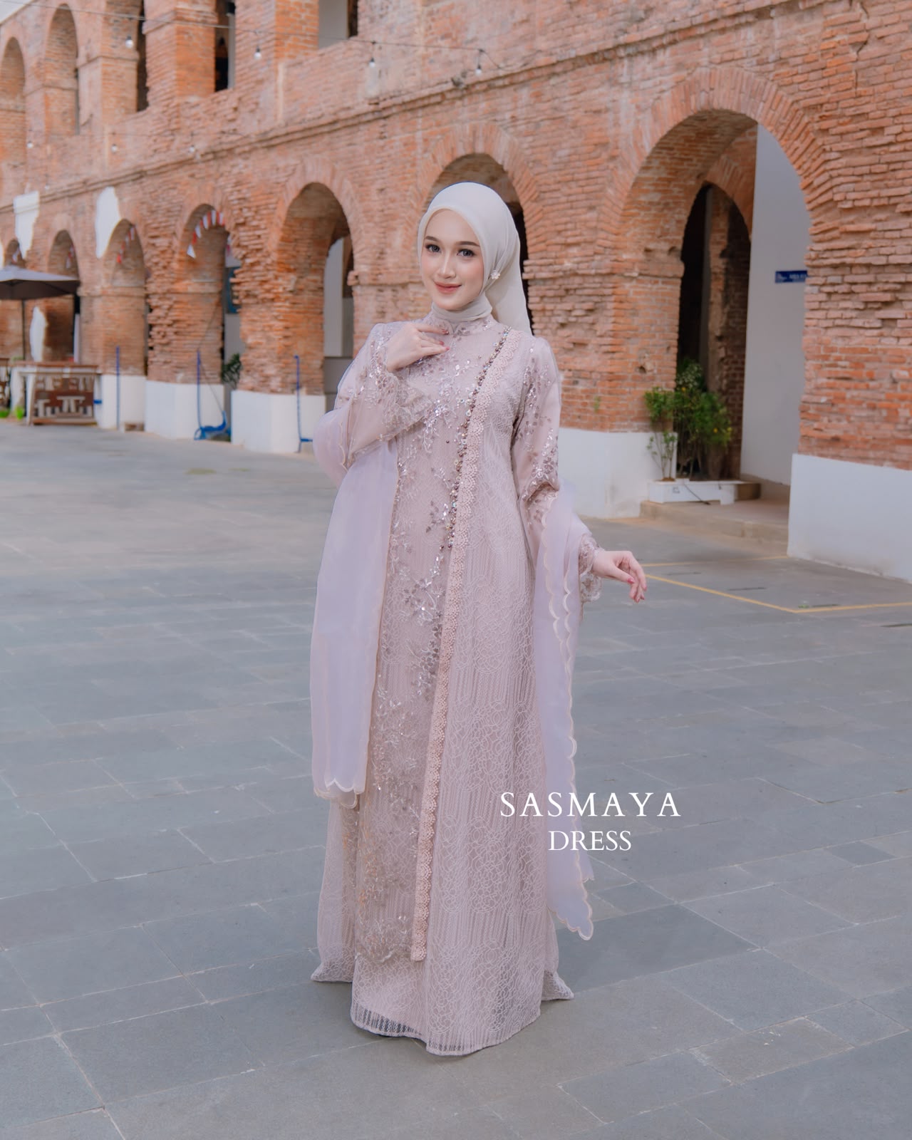 Sasmaya Dress Nude - L